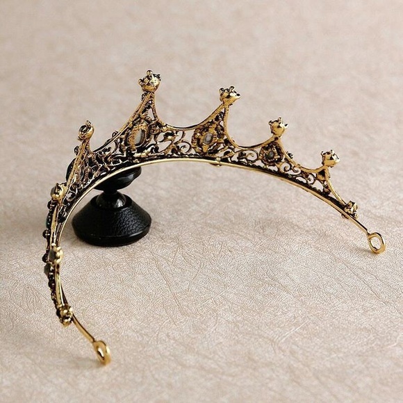 Ruby Red & Black Rhinestone Crown - Picture 4 of 4
